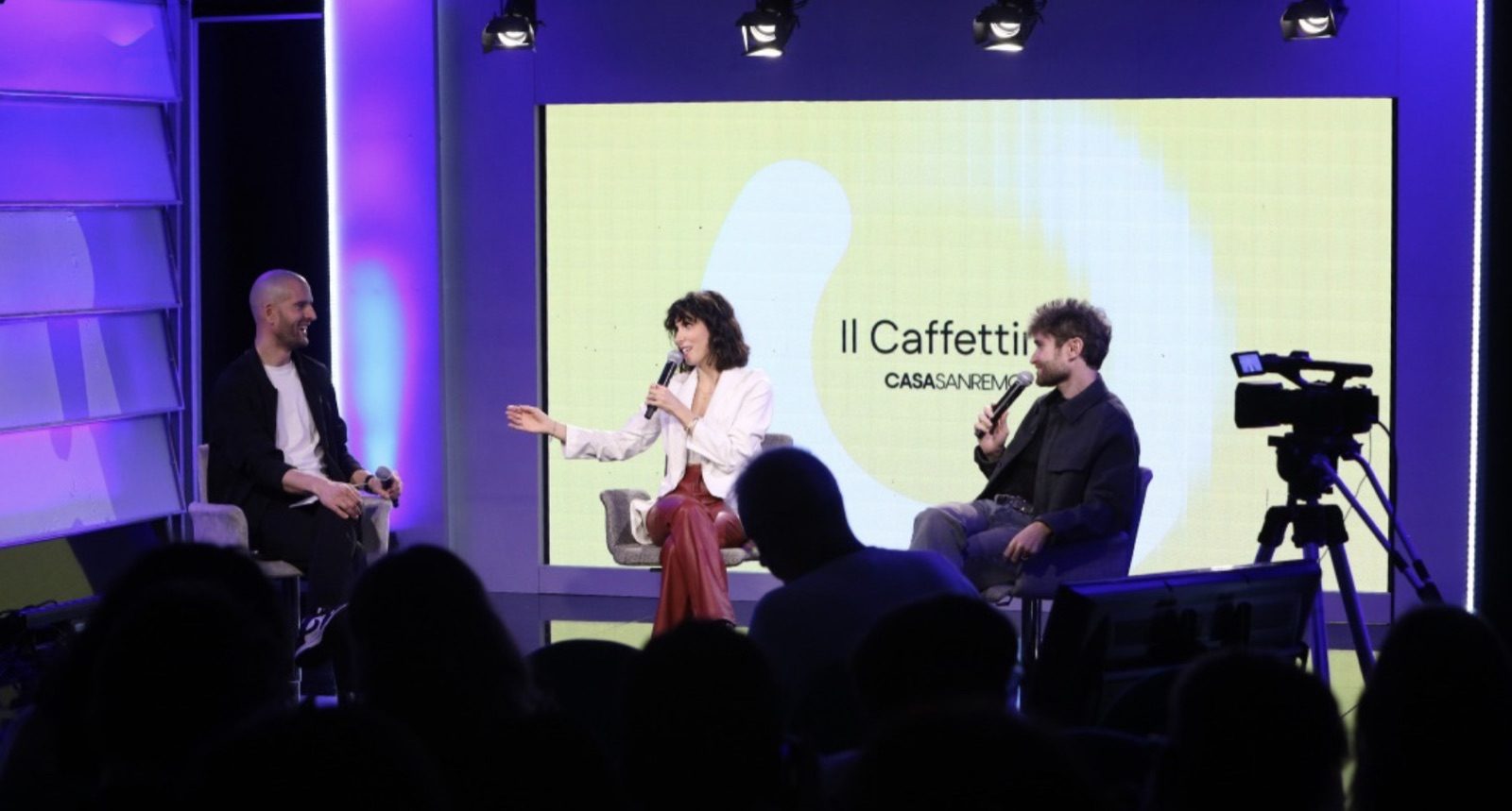 Il pubblico a un evento dal vivo de Il Caffettino